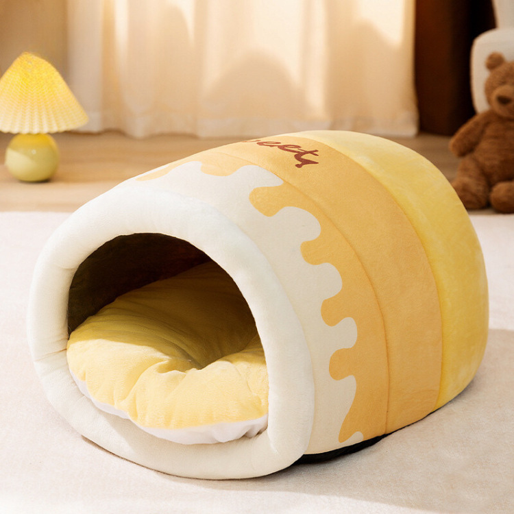 Honey Pot Winter Cat Bed  Pet House