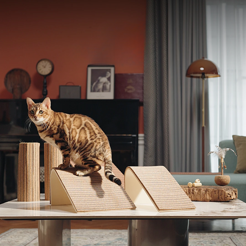 L-shaped Cat Scratching Board Scratching Toy