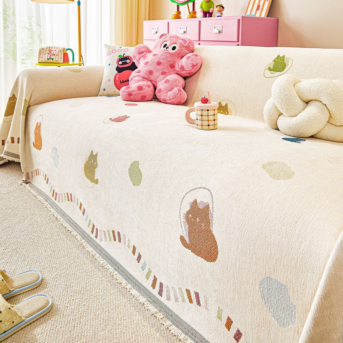 Cream Kitty chenille sofa cover with cat motifs